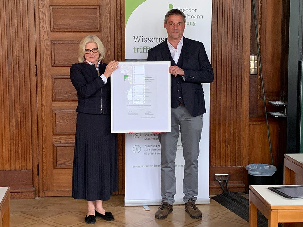 Masterstipendium Tobias Schroers
